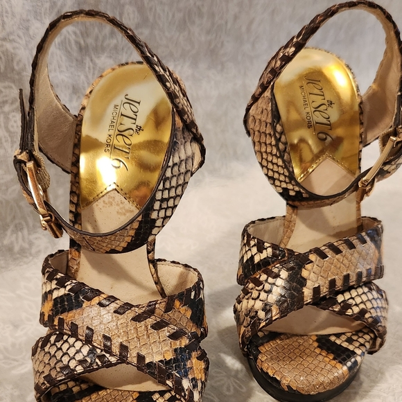 Micheal Kors Limited "Jet Set" Odessa Platform stiletto- Embossed Faux Python - Picture 11 of 11